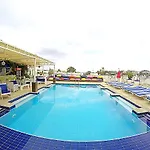 Otel Sky Nova &