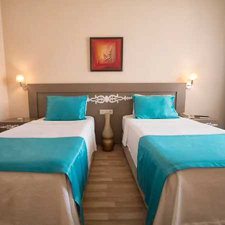Hotell Sky Nova & 3*