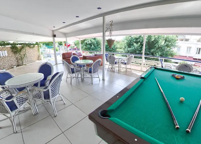 Sky Nova & Hotell