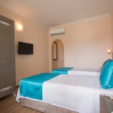 Sky Nova & Otel 3*
