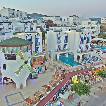Sky Nova & Otel 3*