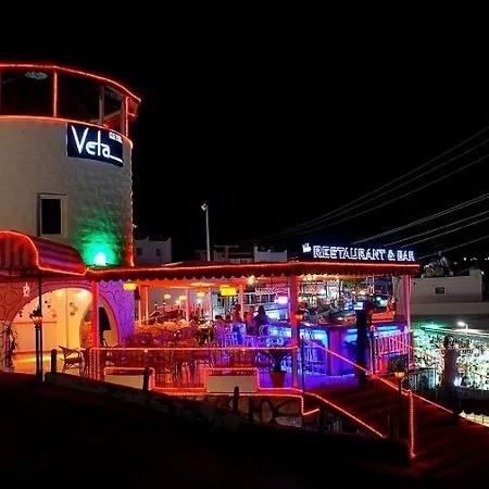 Sky Nova & Otel 3*