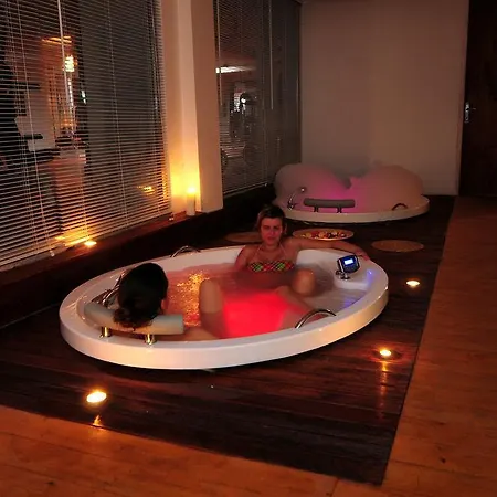 Ξενοδοχείο Sky Nova & 3*