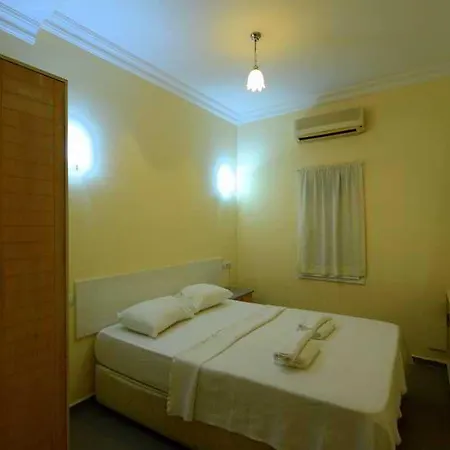 Otel Sky Nova & 3*
