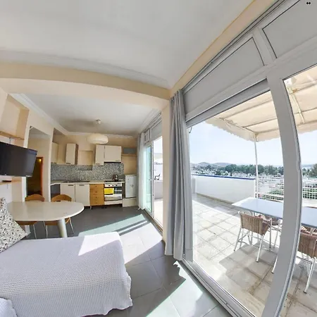 Sky Nova & 3* Αλικαρνασσός