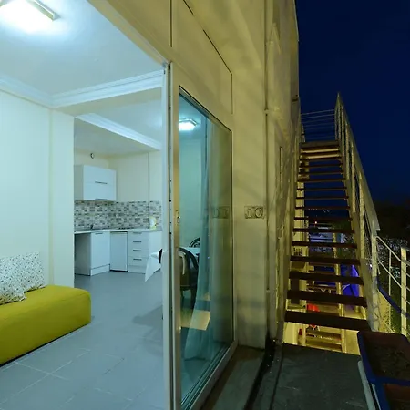 Sky Nova & Otel 3*