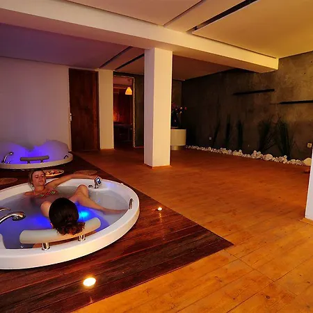 Otel Sky Nova & 3*